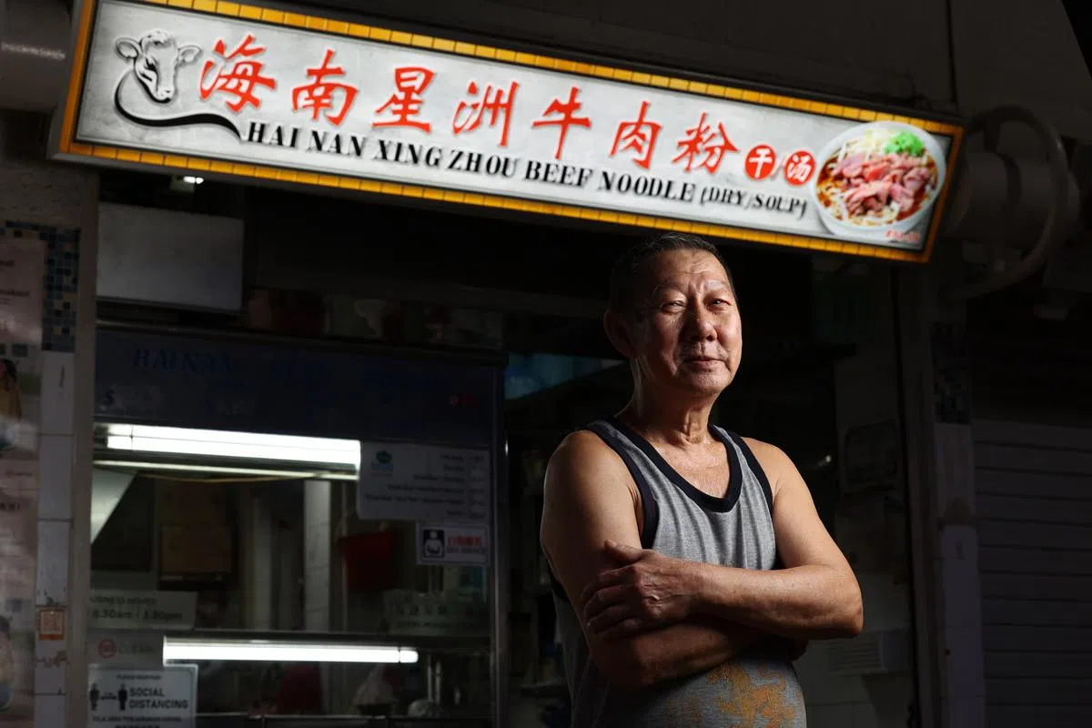 海南星洲牛肉粉李振福老板（73岁）。（何家俊摄）