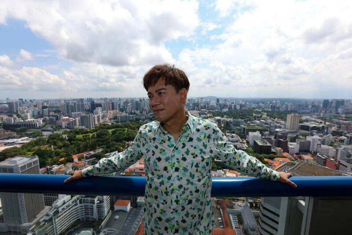 李圣杰预告他的演唱会将出现仿似《眼底星空》的景象。（关俊威摄影）