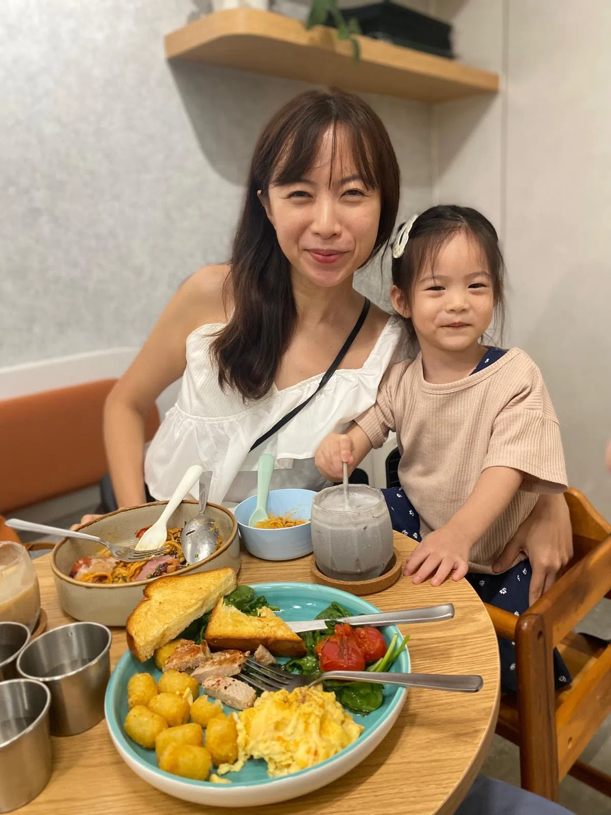 黄曼绮透露，在怀孕的时候，她的产品还没有成型，今年女儿已经是使用产品的用户了。（受访者提供）