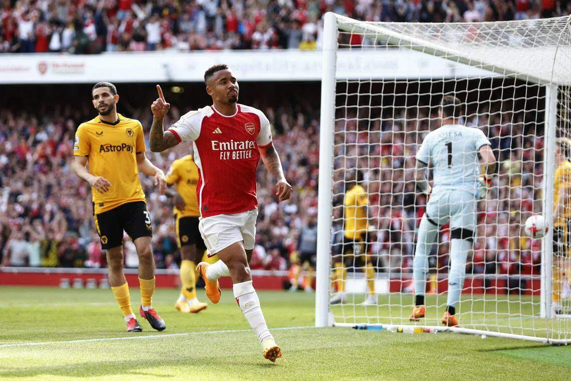 热苏斯上赛季加盟阿申纳表现不俗，在33场比赛中为新东家攻入11球。（路透社）