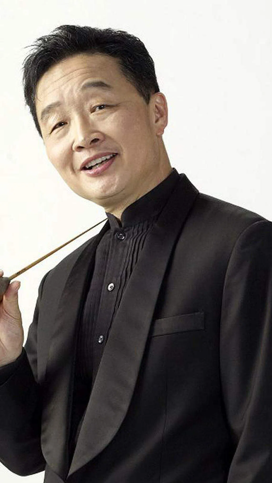叶聪曾见证《梁祝》首演并多次指挥该曲。（档案照）