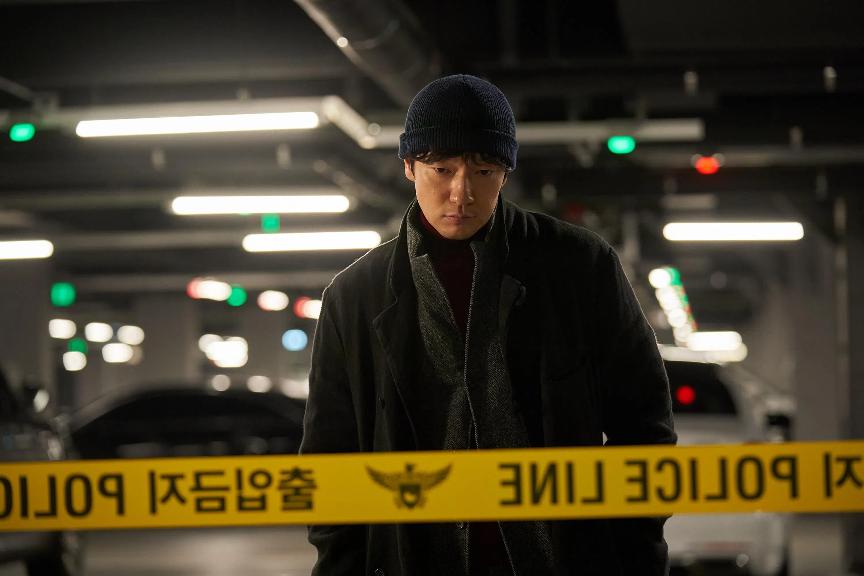 孙锡久在剧中饰演执迷于破案的警探。（Disney+提供）