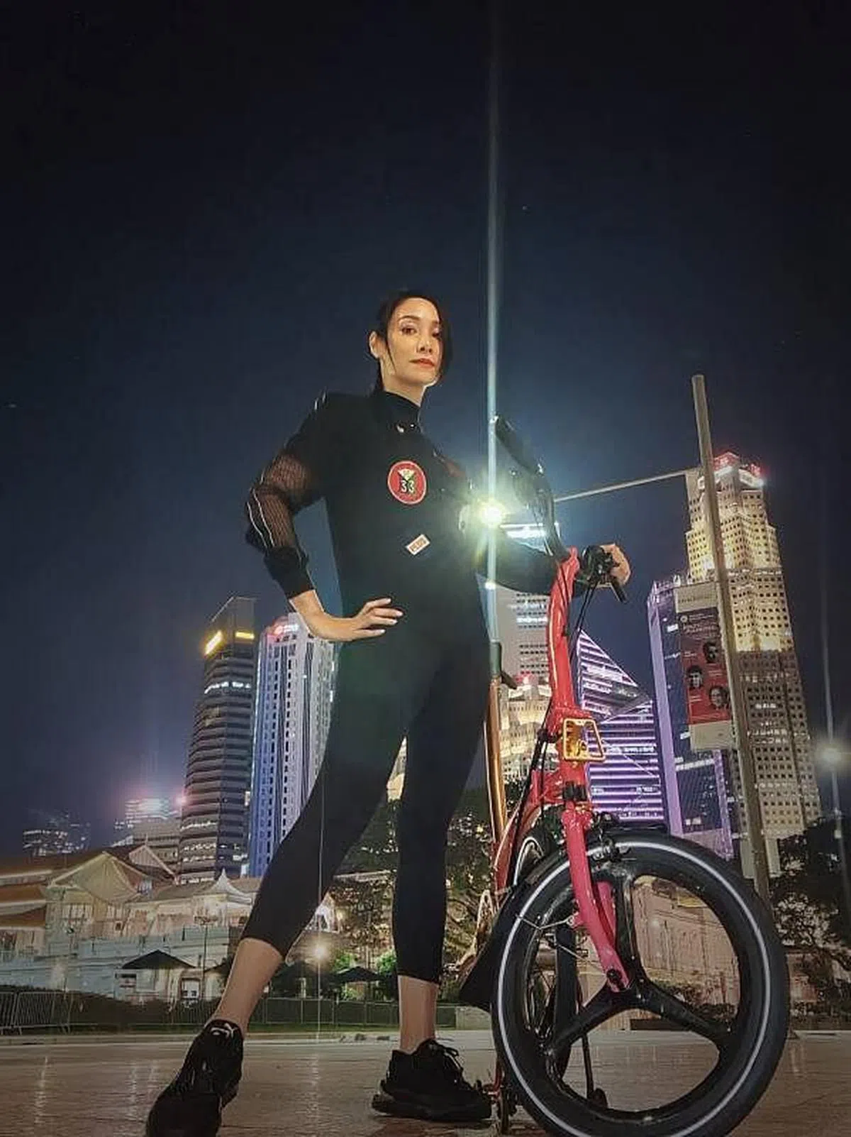 吉娜重新爱上骑脚踏车。图 / 艺人IG） 