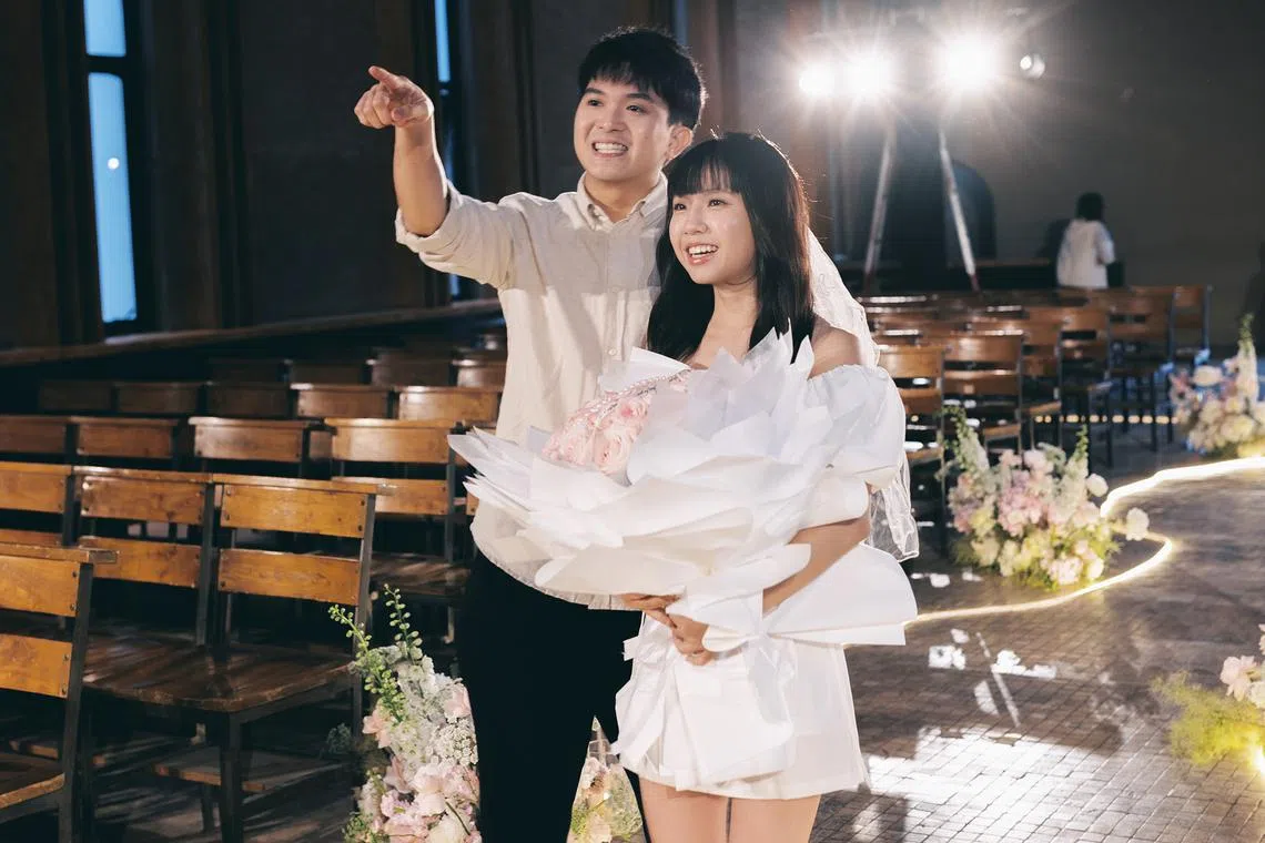 黄宇哲把求婚过程制成影片上传到社媒，浪漫的细节让不少网民羡慕。（受访者提供）