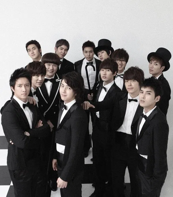 韩庚（左）原是Super Junior一员。（互联网）