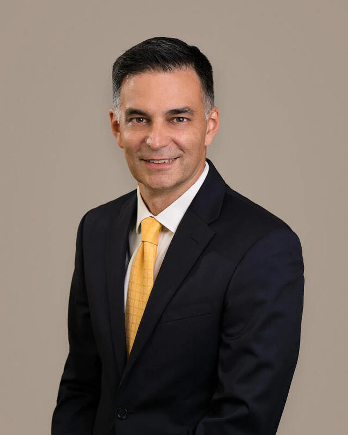 拉哲说：“我们预计股市出现严重衰退。我们也认为未来几个月美国股市的跌幅应该不会超过20％。”（照片来源：大华银行）