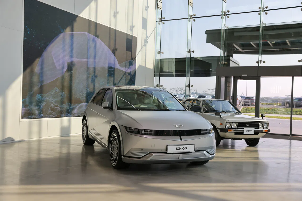 图为韩国现代汽车集团生产的IONIQ 5纯电动车。（海峡时报）