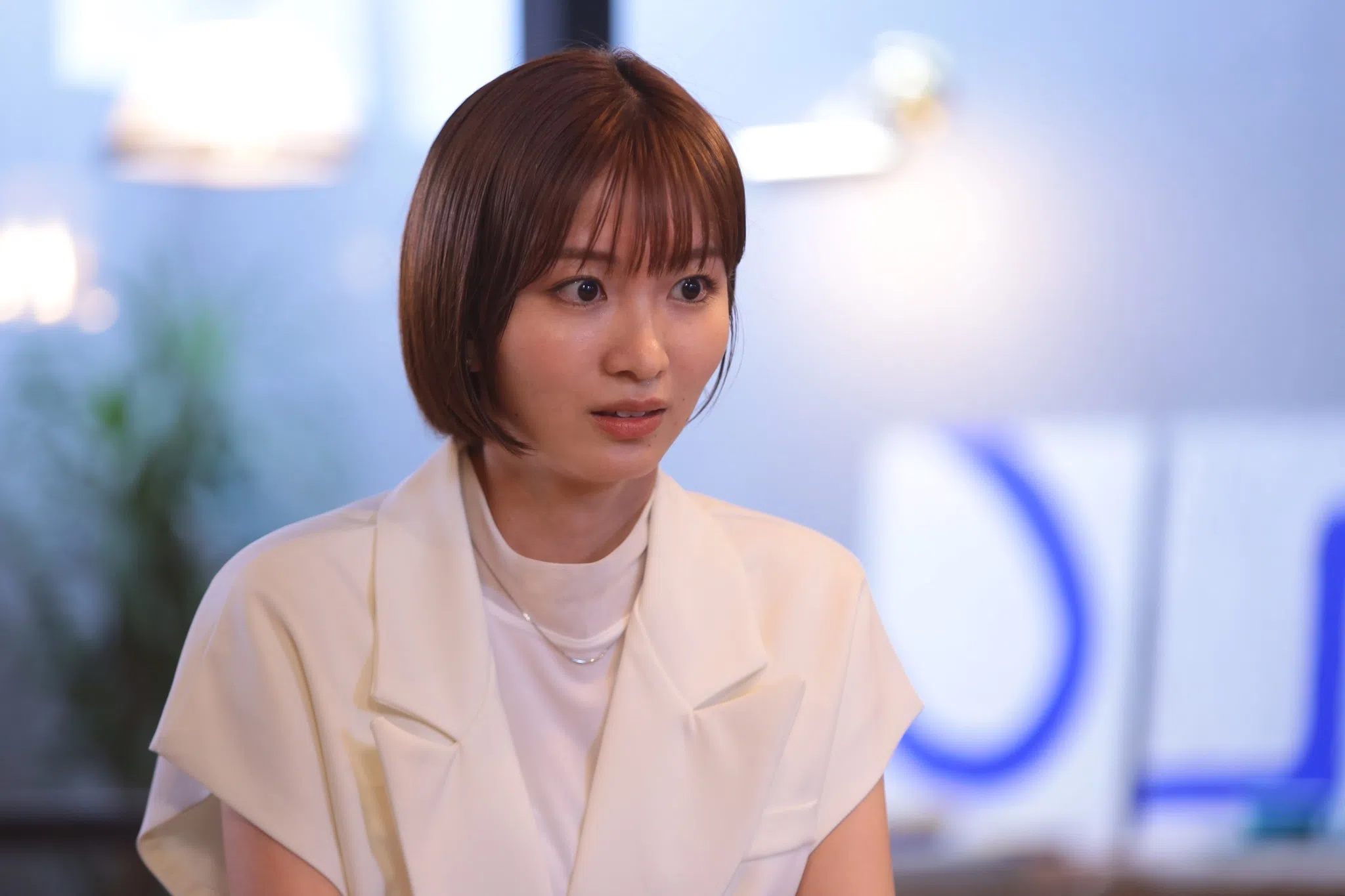冈崎纱绘的演技与气场撑不起女主角设定，削弱了剧集的感染力。（互联网）