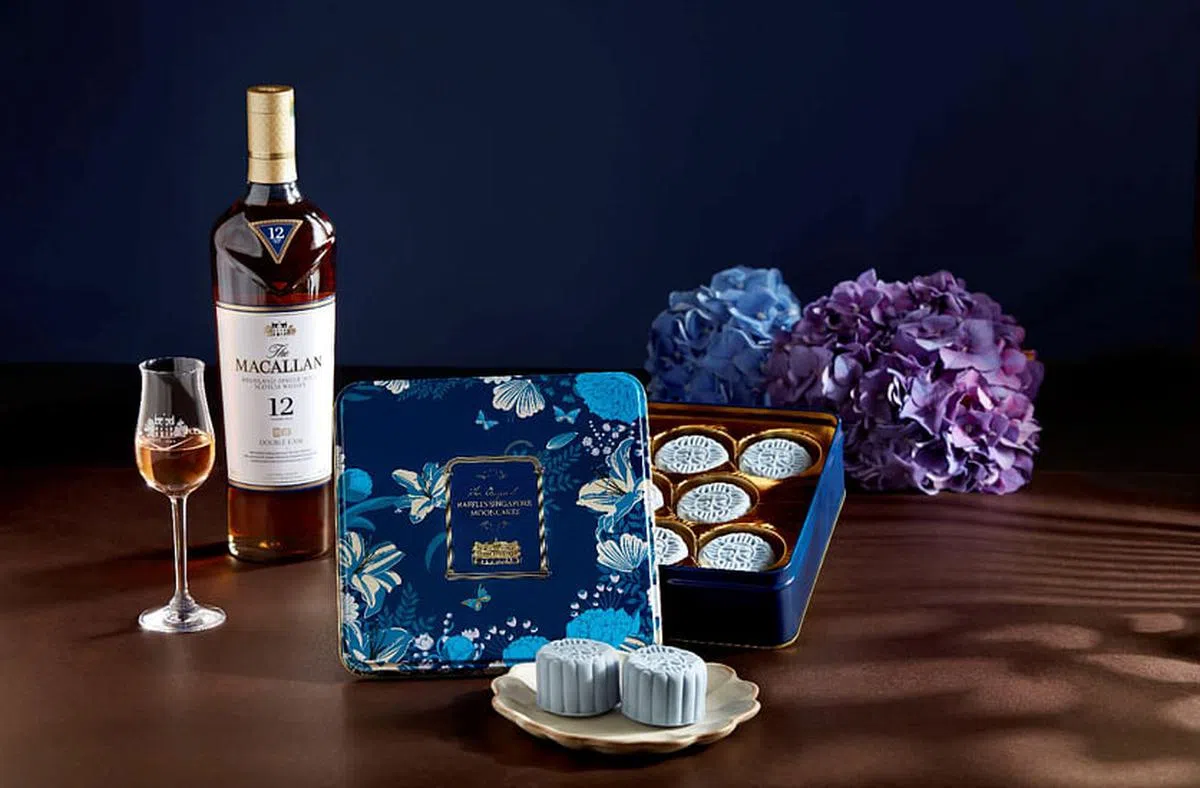 麦卡伦威士忌与莱佛士酒店合作开发麦卡伦双雪莉桶12年冰皮月饼。