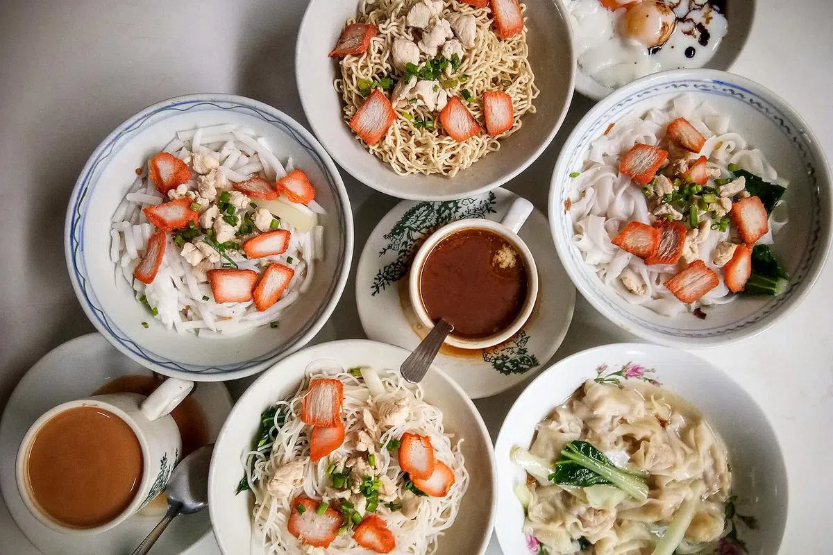 爽口弹牙的哥罗面与各类加料相得益彰。（图/砂拉越旅游局提供）