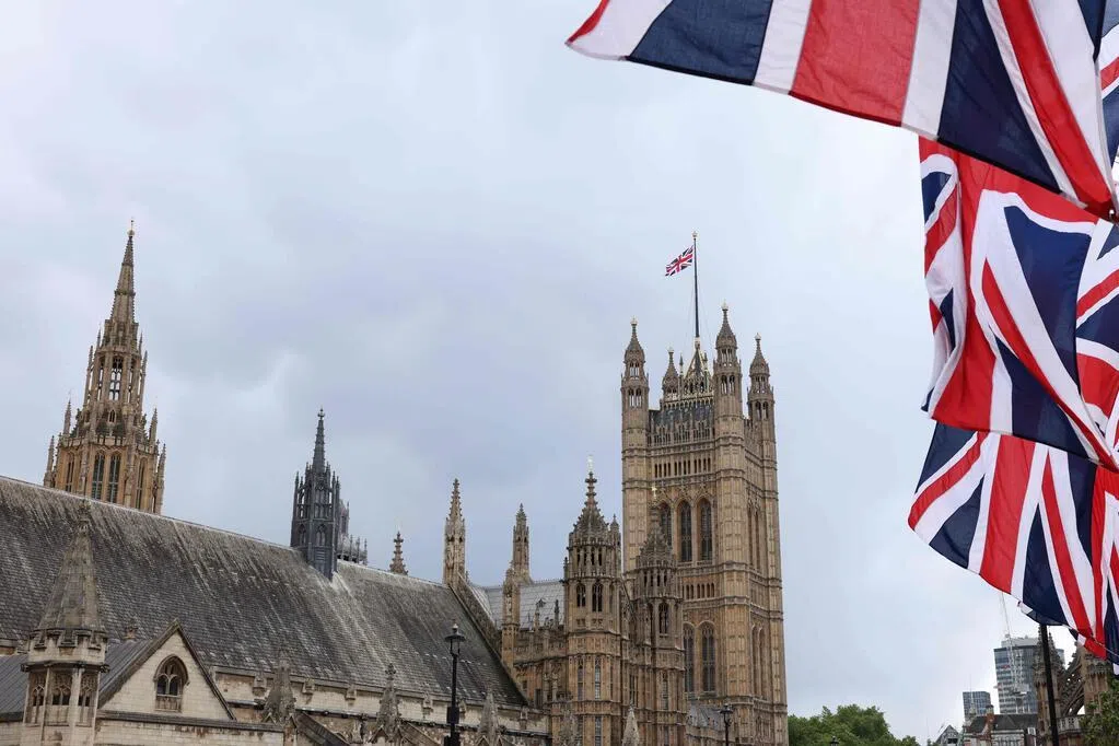 IMF警告中东冲突削弱英国经济增长前景