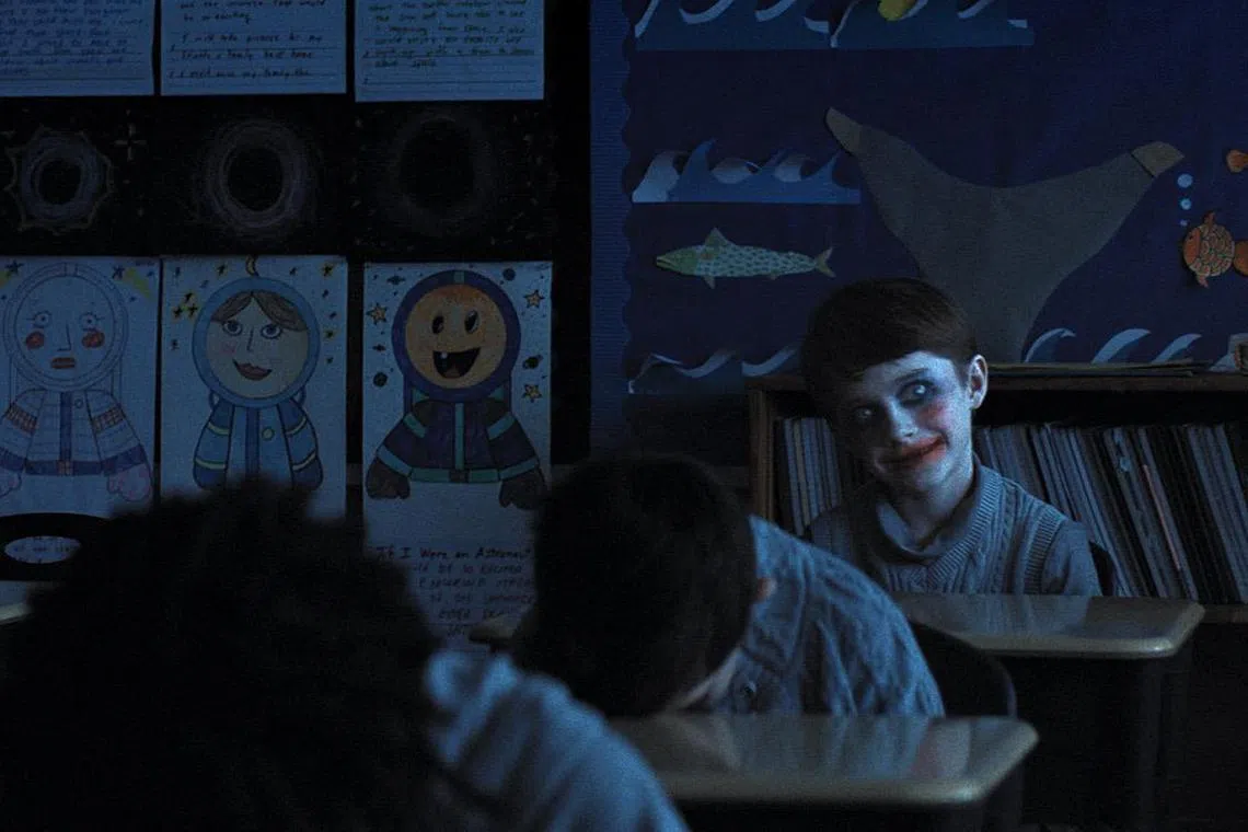 《凶器》环绕17个离奇失踪孩子的故事展开。（华纳兄弟提供）