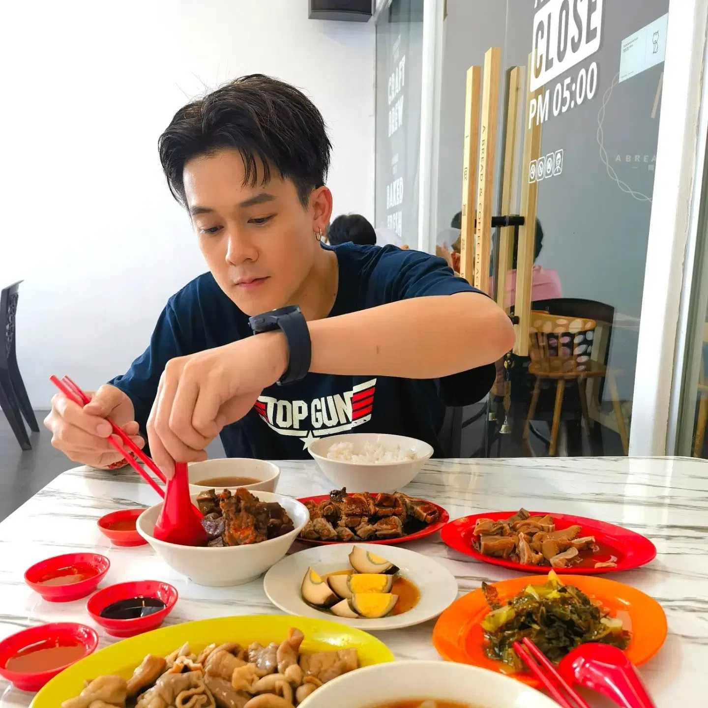 新加坡美食是许瑞奇的心头爱。（取自许瑞奇IG）