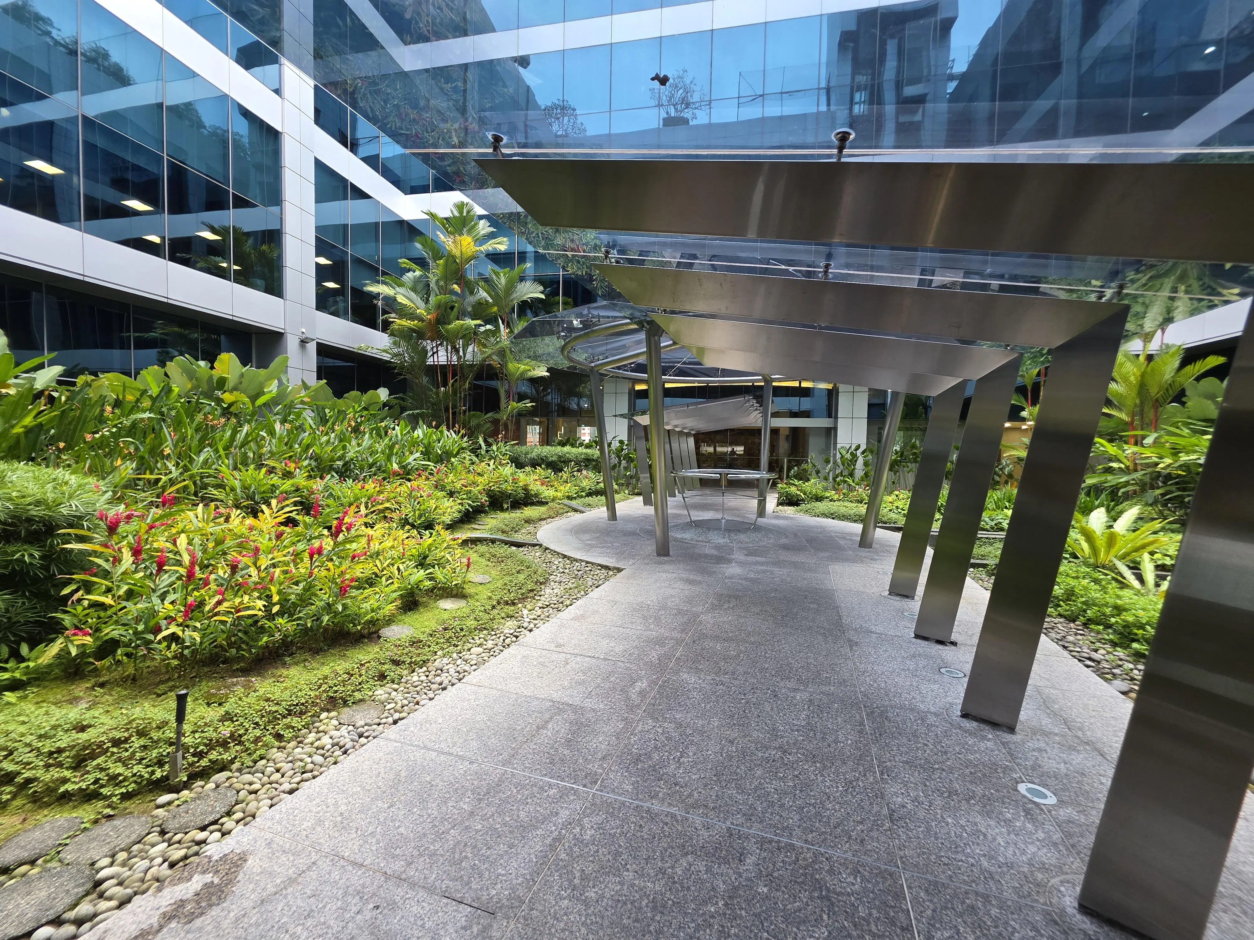 S25 Ultra摄影色彩还原真实，动态范围出色。（黄少伟摄）