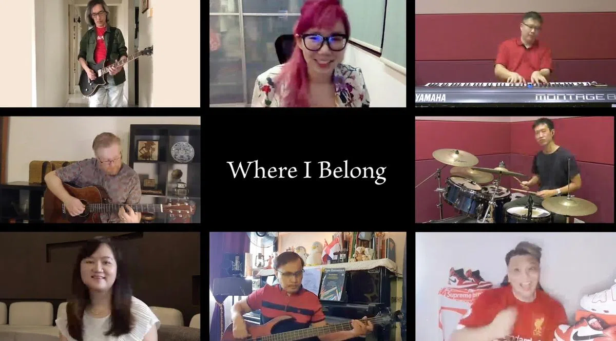 义安理工教师演唱“Where I Belong”。（义安理工提供）