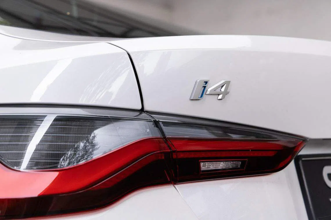 车尾灯设计延续宝马家族新一代的流线设计语言。（车商提供）