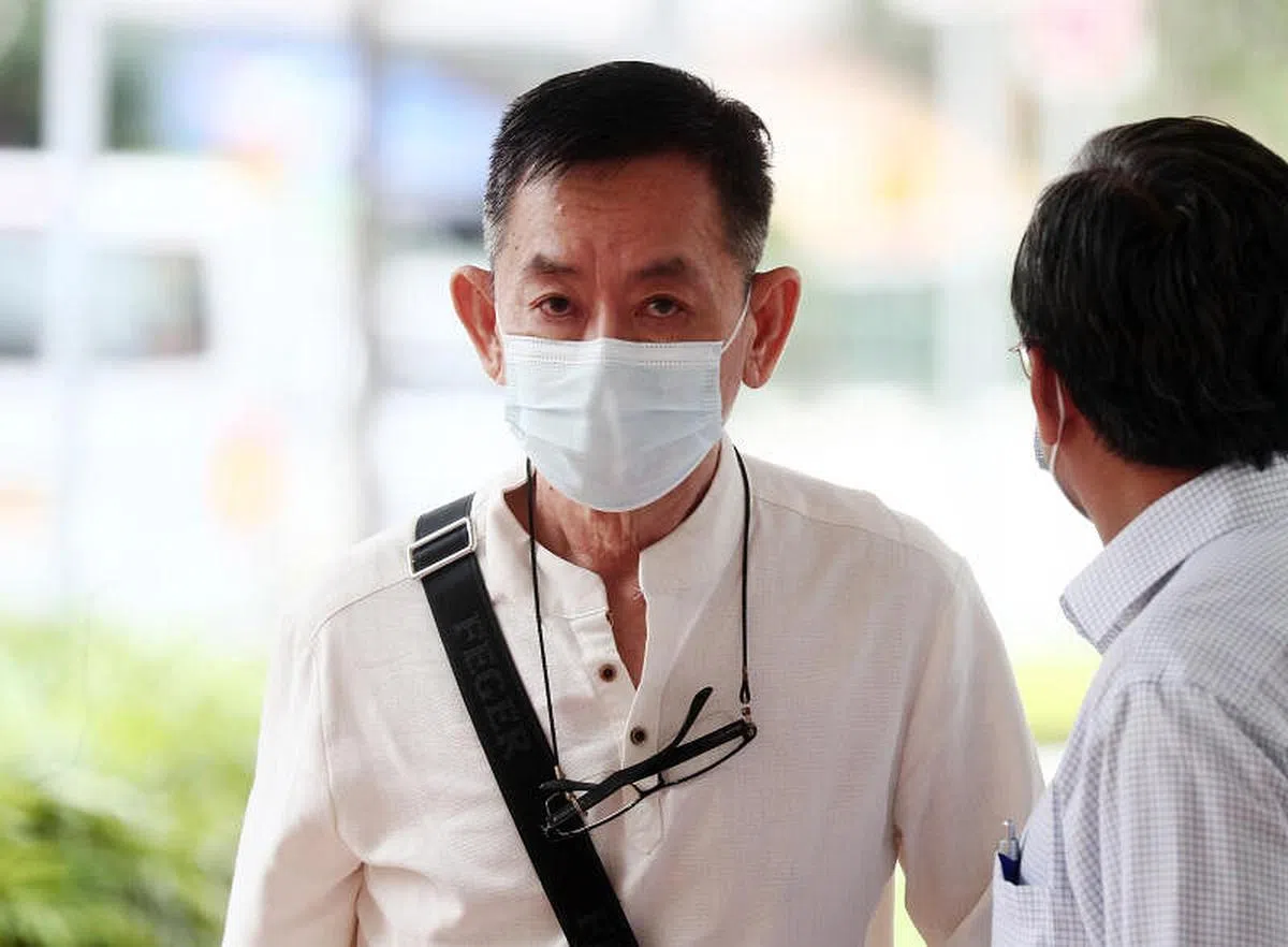 裕合公司的项目副主席陈经亮被指两次收贿。（海峡时报）