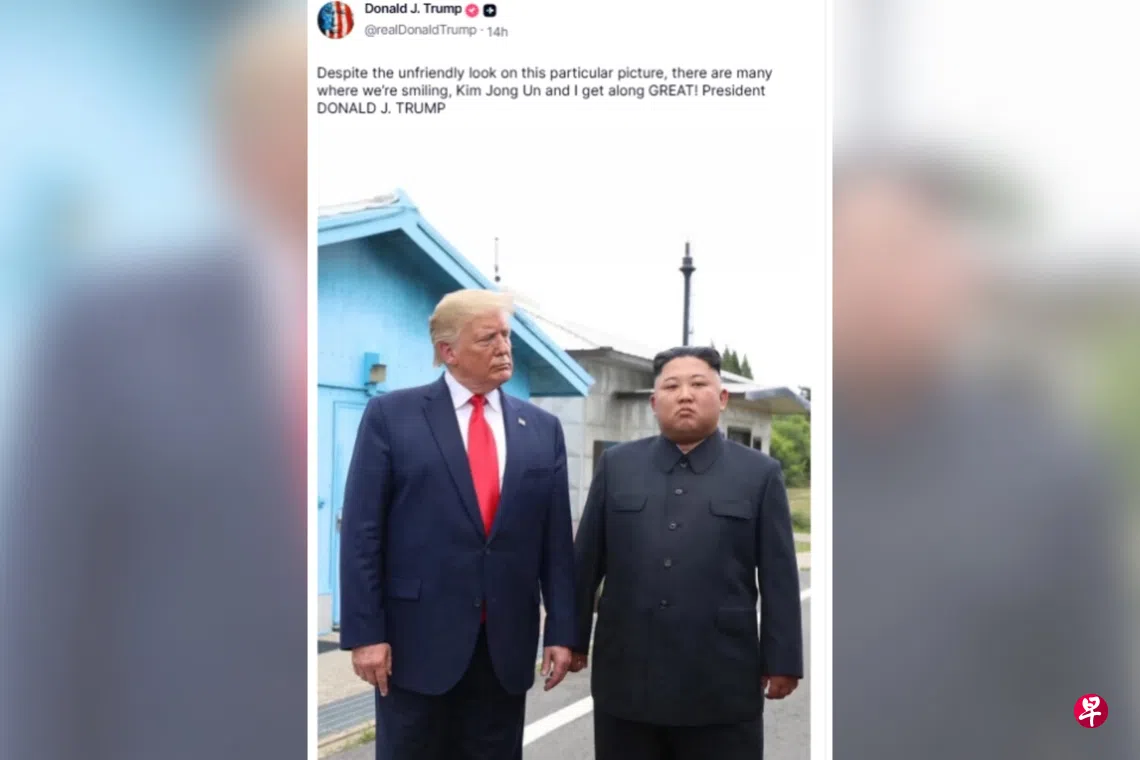 美国总统特朗普在社交媒体Truth Social上传两人合影，并发文说：“只看这张照片，看似我们关系不好，但我们也有不少面带笑容的照片，我与金正恩相处得很好！” （取自特朗普社媒账号）