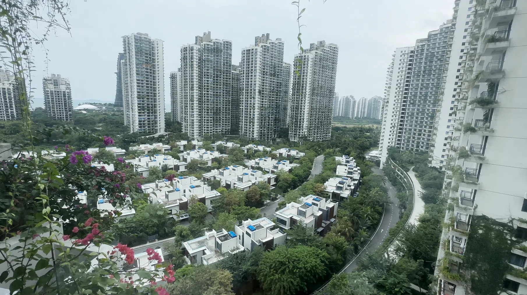 专家认为，中国房地产项目想在海外长久发展下去，须要足够比重的在地买家。（叶俊颖摄）