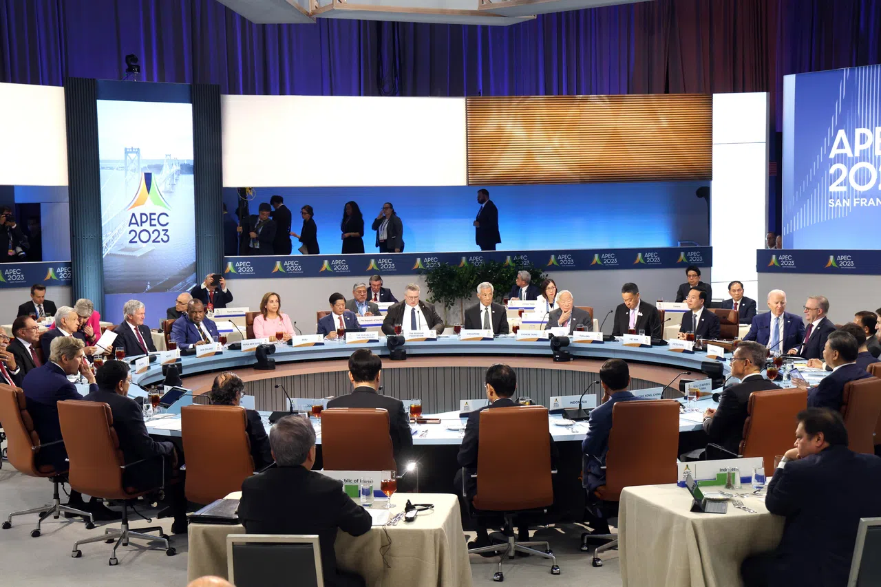 亚太经合组织（APEC）第30次领导人非正式会议第一场非正式对话会的主题是“可持续、气候和公正的能源转型”。（邝启聪摄）
