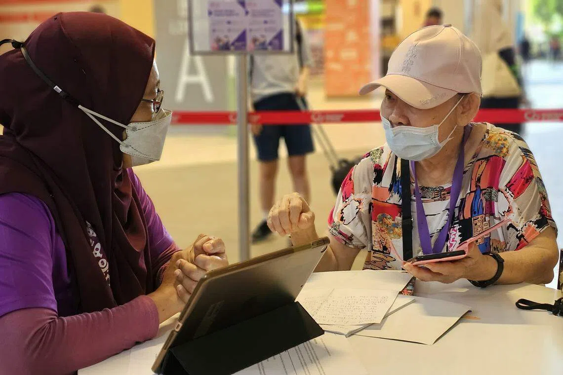 数码乐龄计划推出三年来，共培训了超过23万名年长者。（许淑美摄）