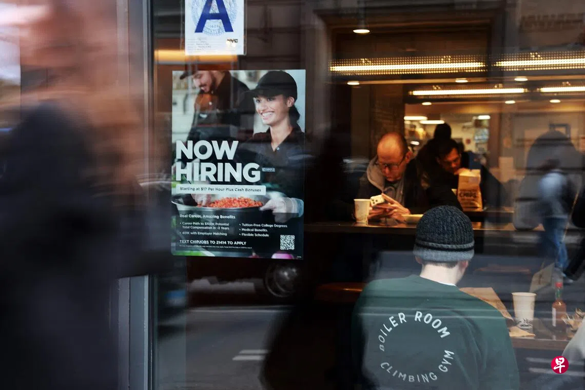 美国大学生占失业人口25% | 联合早报