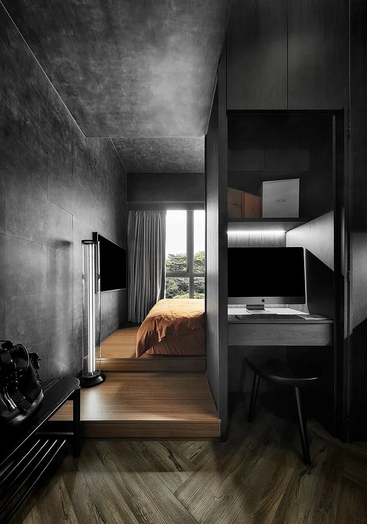 小小的工作区隐于衣帽间一隅。（Happe Design Atelier提供照片）