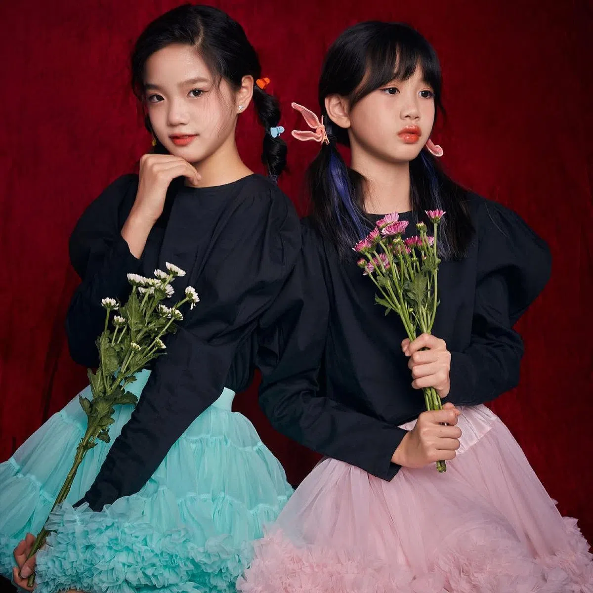 钟丽缇两个小女儿Jaden（左）和Cayla都随了钟丽缇的高颜值。（图/IG） 
