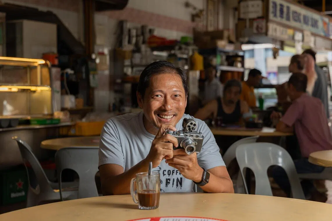 莱德斯马专门拍摄书写美食、旅游和文化。除了摄影写作，他也是咖啡爱好者，在菲律宾开设咖啡豆农场。（吴先邦摄）