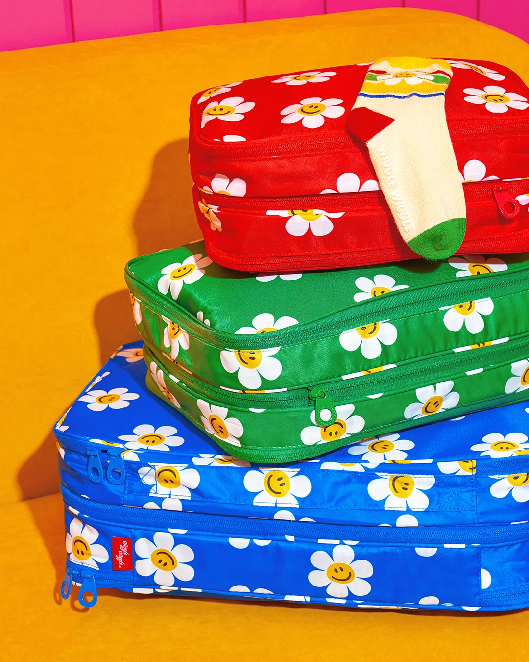 Wiggle Wiggle旅行收纳包色彩鲜明，为出行注入轻松愉快的氛围。（品牌提供）