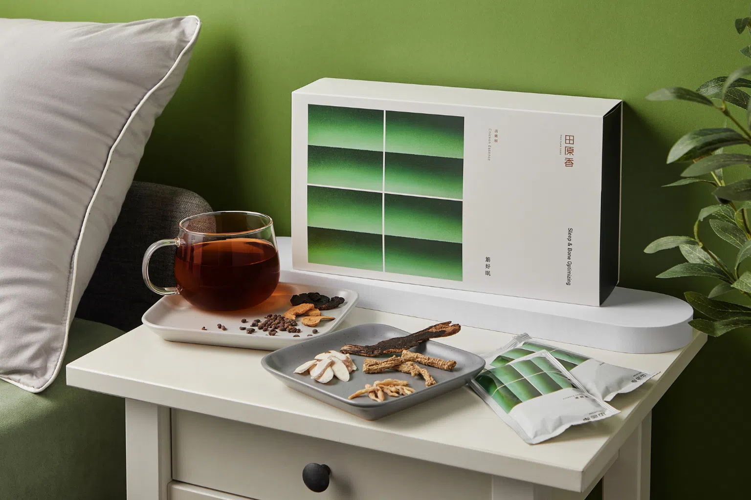 田原香筋好眠滴鸡精添加养阴生津的中药材，有助提升睡眠质量。（图/商家提供）