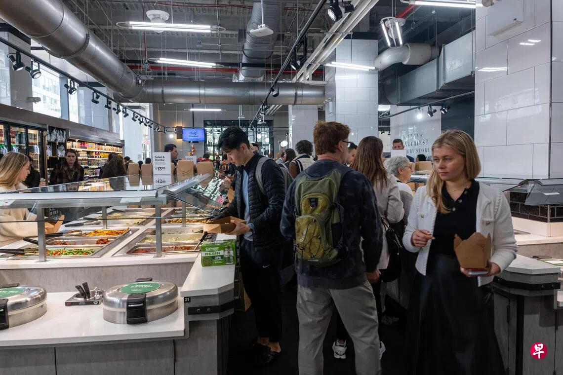 为通胀担忧美国消费者信心指数跌至五个月低点| 联合早报