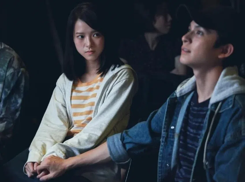 项婕如（左）演出隋棠与温升豪女儿，林晖闵则演出六月与修杰楷的儿子。（三立电视图）