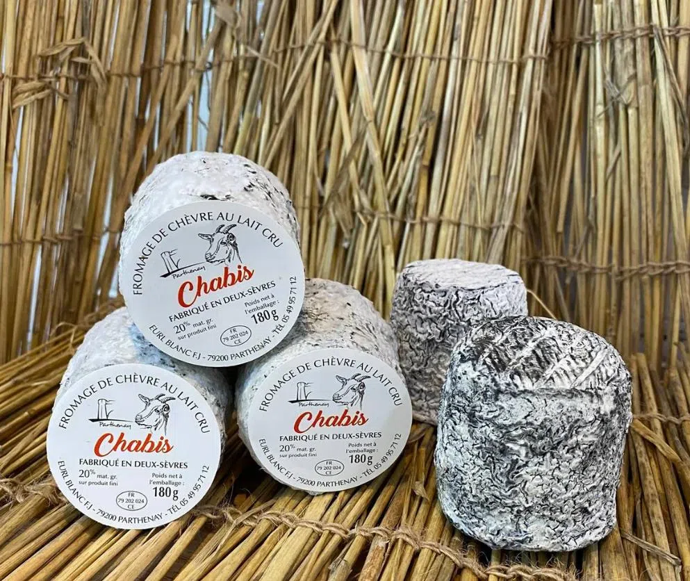 图为可能受李斯特菌污染的乳酪产品Chabi Cendre，食用期限为今年5月8日，净重180克。（食品局提供）