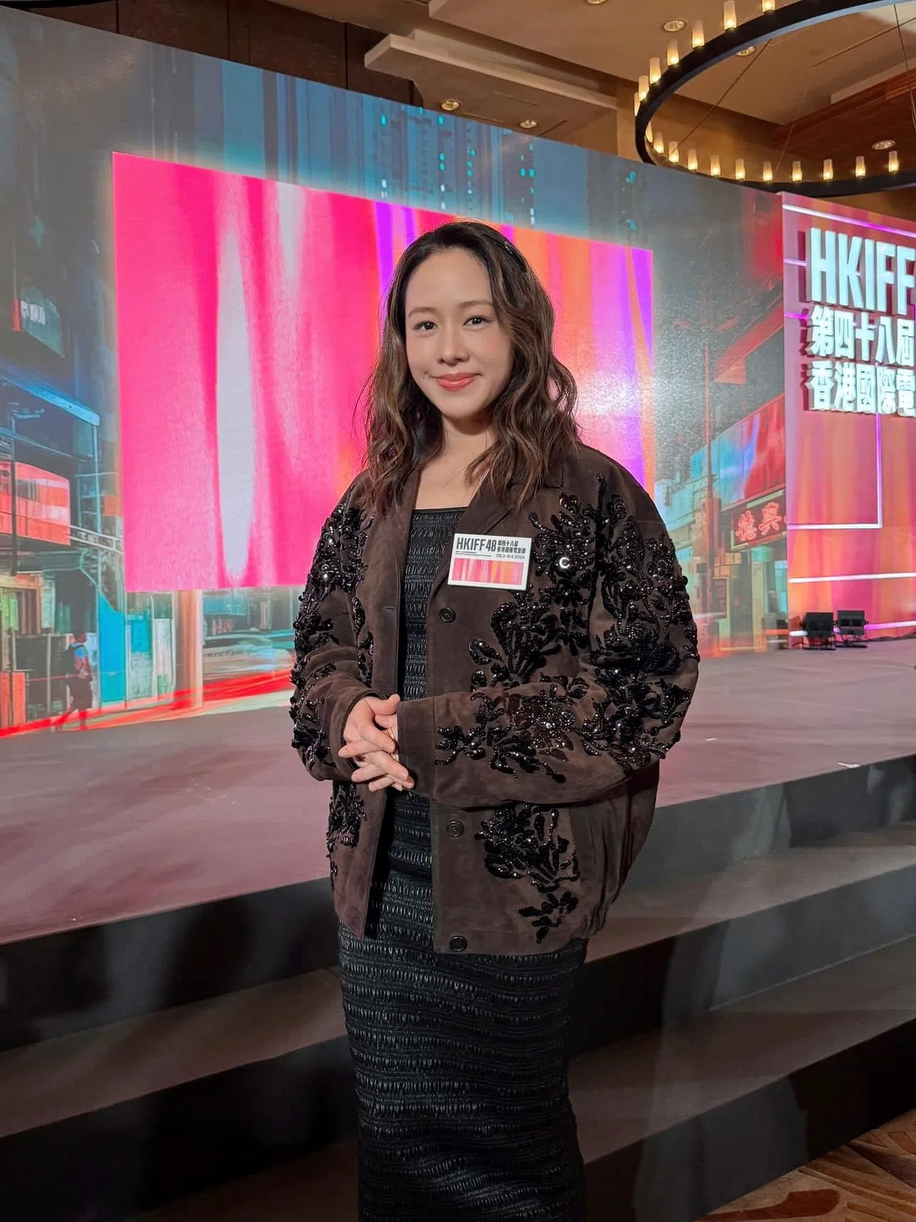 网民大赞林嘉欣虽然身形变丰润，但皮肤仍保养得非常得宜，看不出是两个女儿的妈。（取自林嘉欣脸书）