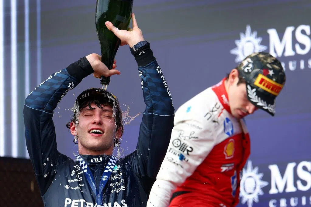 摘F1美国大奖赛桂冠 安东内利距世界冠军近在咫尺