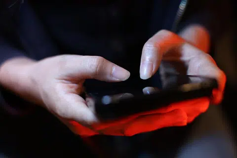 被要求启动WhatsApp屏幕共享 6月以来至少46人损失近300万元