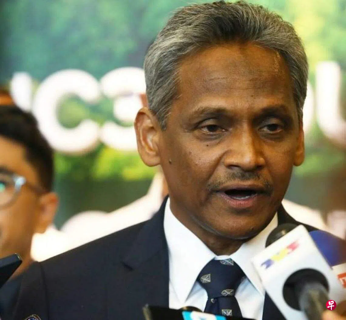 令吉兑美元与新元创历来新低马币一再贬值引热议| 联合早报