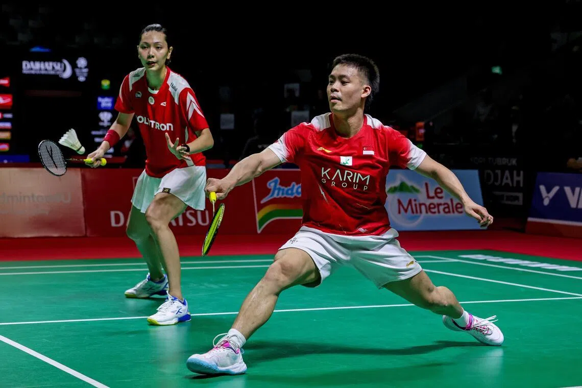 许永凯（右）／格洛丽亚的前后场配合十分默契，在对手扳平大比分后稳住局面。（Badmintonphoto提供）