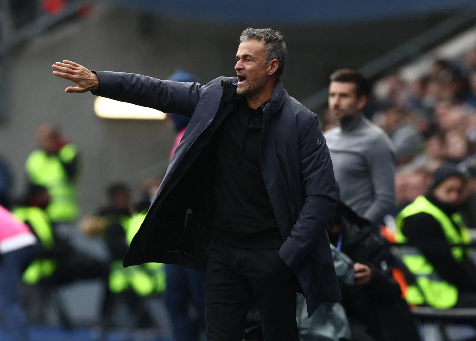 PSG主帅恩里克要以一场胜利拿下16强赛资格。（路透社）