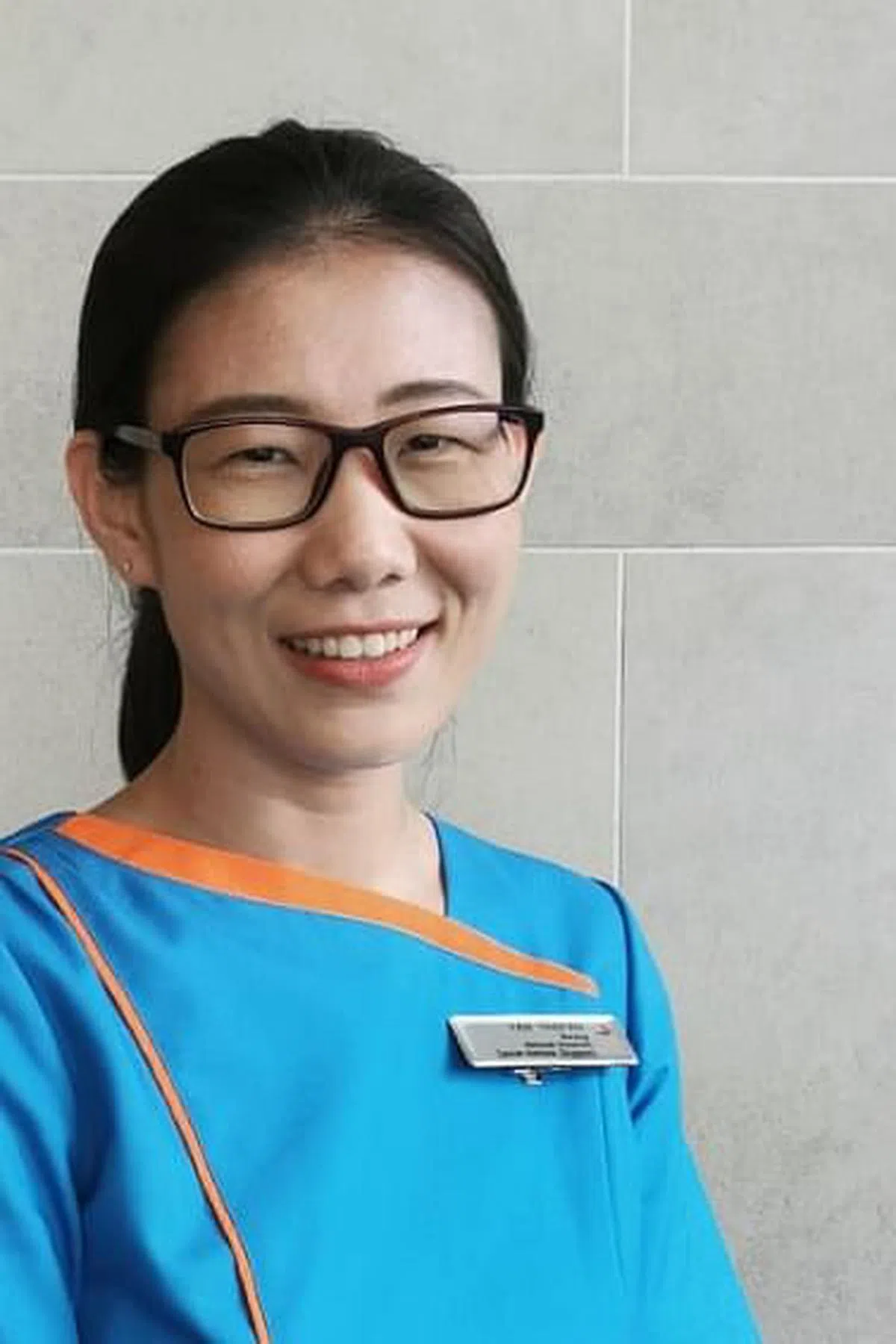 新加坡国立大学癌症中心肿瘤护理科高级注册护士严艳艳：化疗期间不建议吃传统药物和草药，因为可能和化疗药物冲突。（受访者提供）