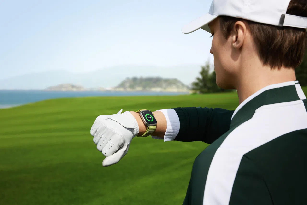 Watch Fit 4 Pro的高尔夫球模式内置全球1.5万个球场地图，提供3D球道视图辅助功能。（华为提供）
