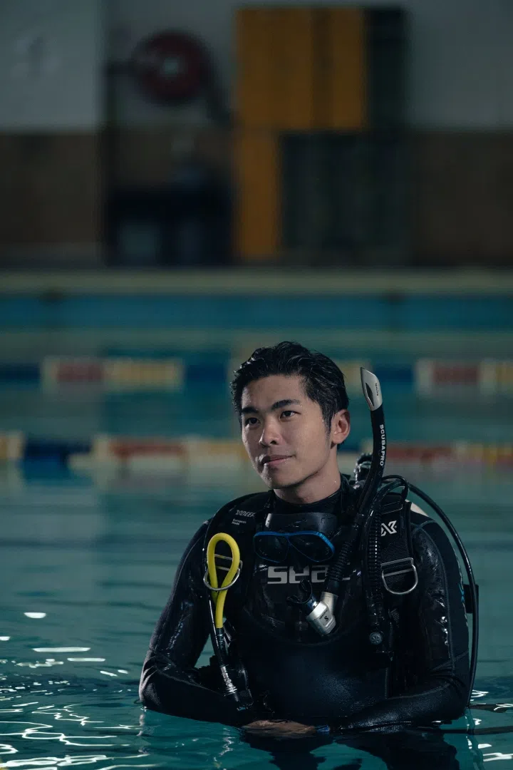 游学修天生惧水，为演好角色特地考取潜水员执照。（新加坡华语电影节提供）