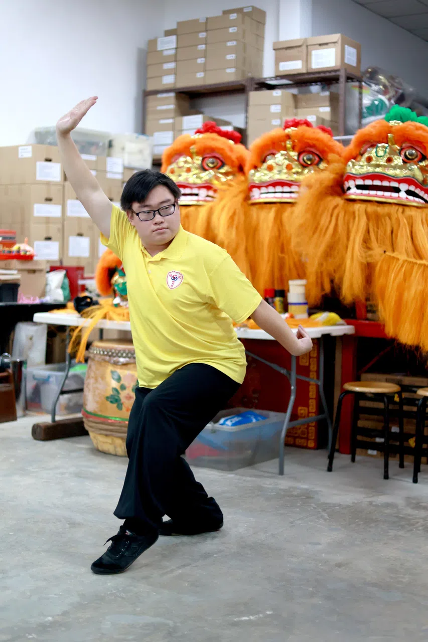 林顺立热爱武术，他说，学武后，感觉身体强壮，充满力量，还比较少生病。（龙国雄摄）