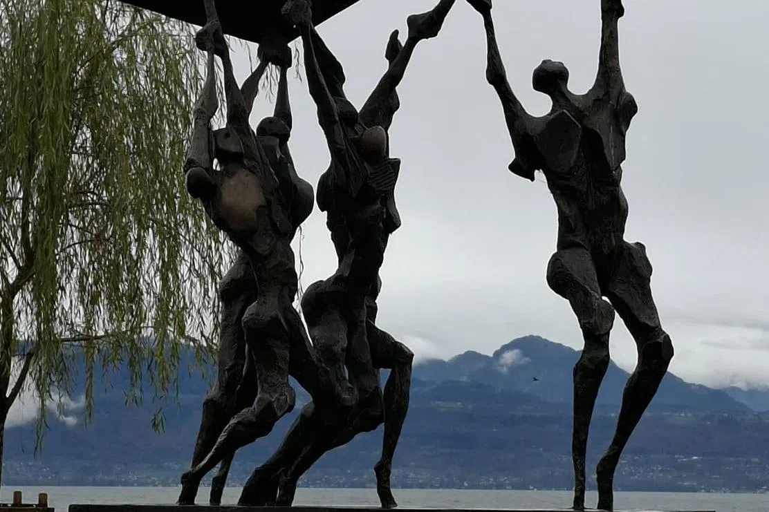 日内瓦奥林匹克博物馆青铜雕像。（余宁摄）