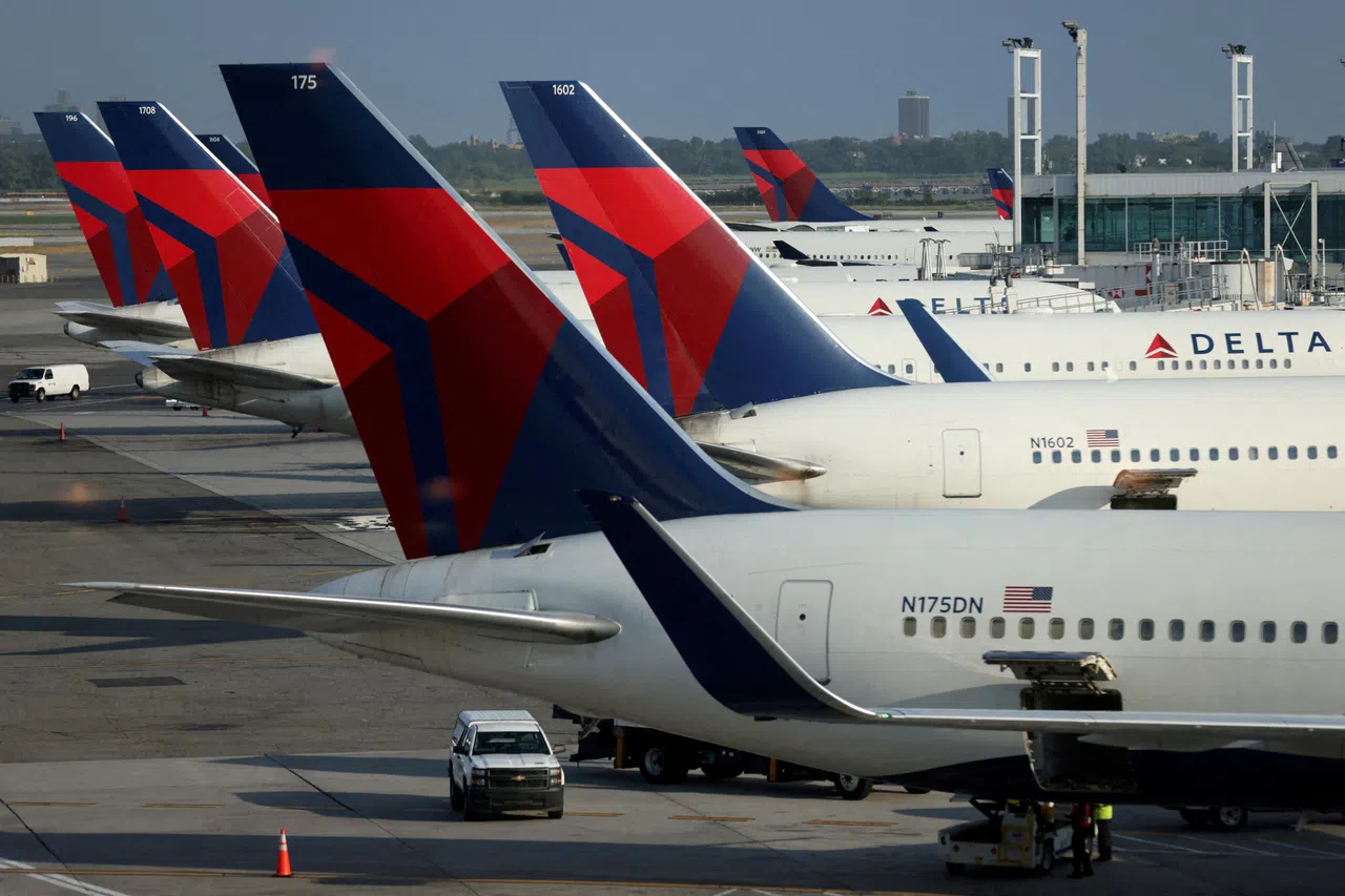 与其他航空公司一样，达美航空在疫情暴发时曾大规模招聘。不过该航空公司现在已经放慢了招聘速度，并更加注重工作效率。与去年相比，该集团今年的员工人数可能只会增加个位数。（路透社）
