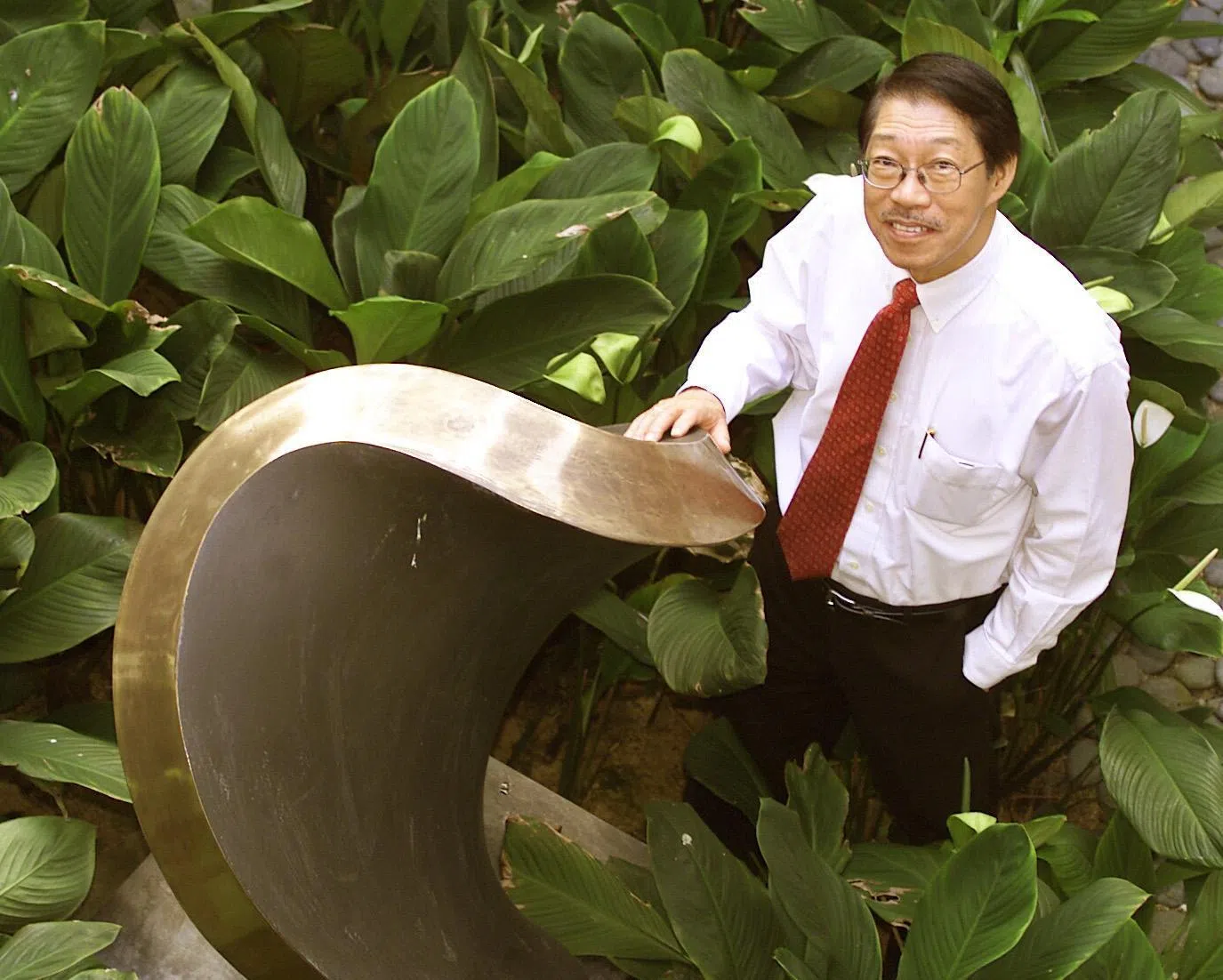 在学生眼中，郭振羽思路清晰、风趣幽默，还是一名会鼓励学生的好老师。（档案照片）