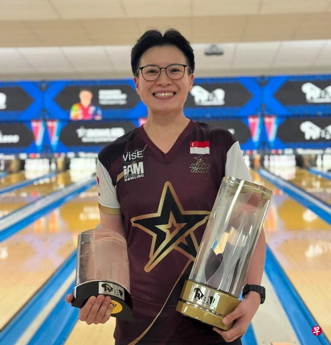 我国保龄球名将梁蕙芬成为PWBA历史第二位蝉联年度最佳球员的选手，同时还斩获最高平均分奖。 （新加坡保龄球总会提供）