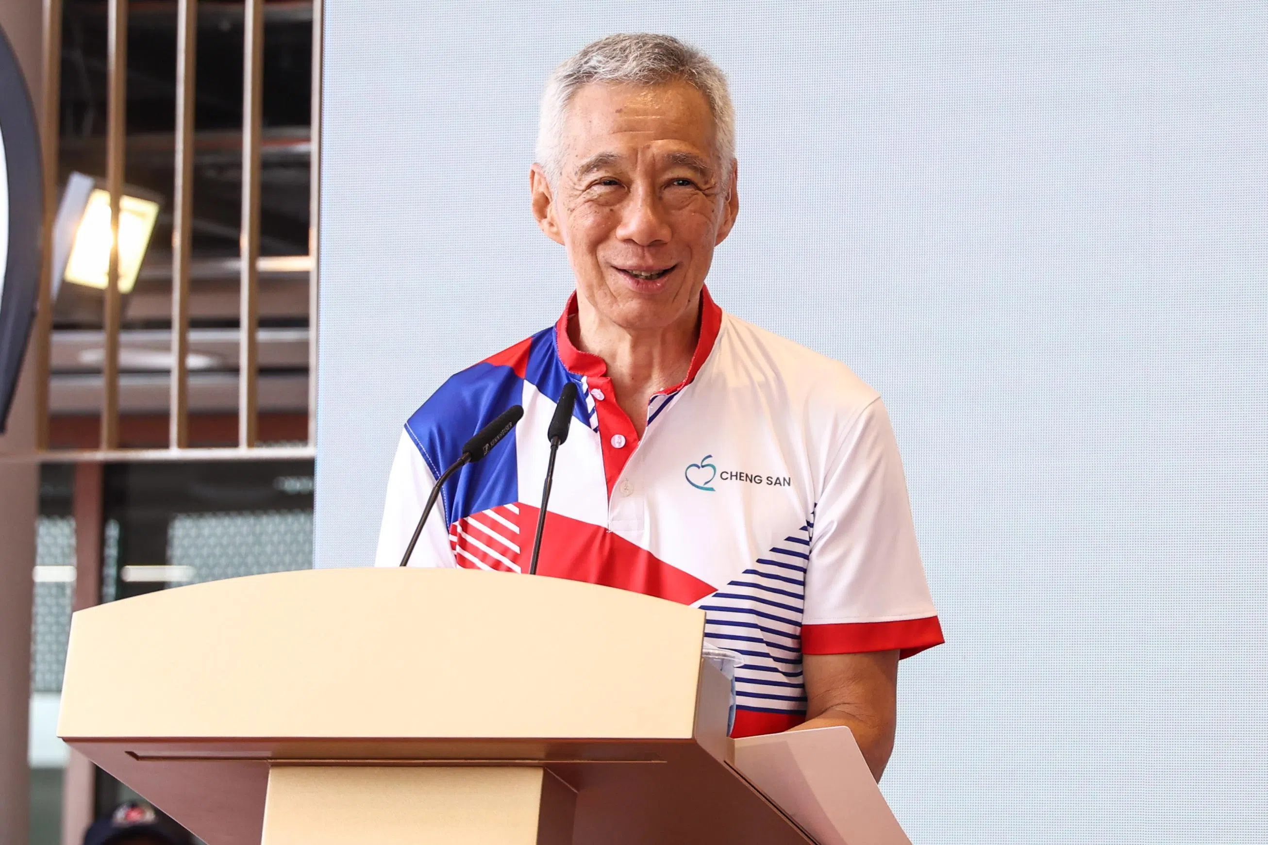 国务资政李显龙说：“今天（民众俱乐部）竣工，是兑现了我们对宏茂桥和静山选民的一部份承诺。”（白艳琳摄）