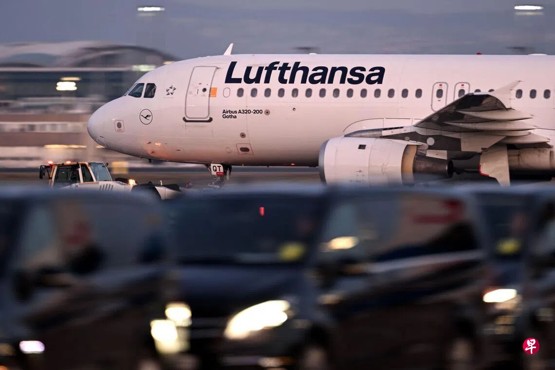 伊朗暂时关闭领空禁大部分航班通行| 联合早报